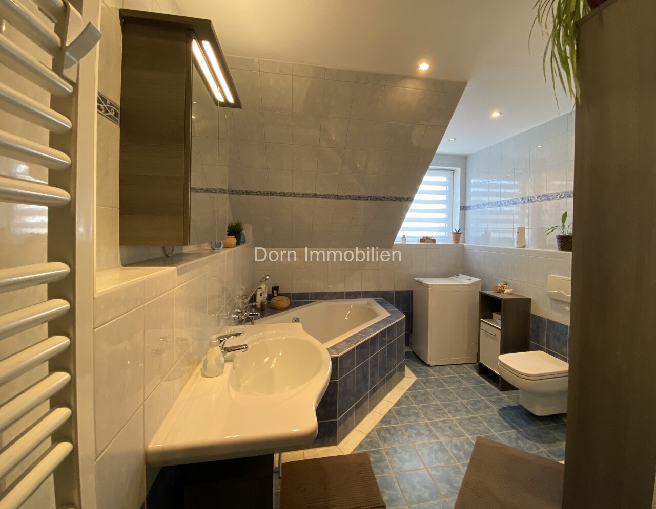 VERMIETET: Herrliche Maisonette mit Kaminofen in Oberhohndorf