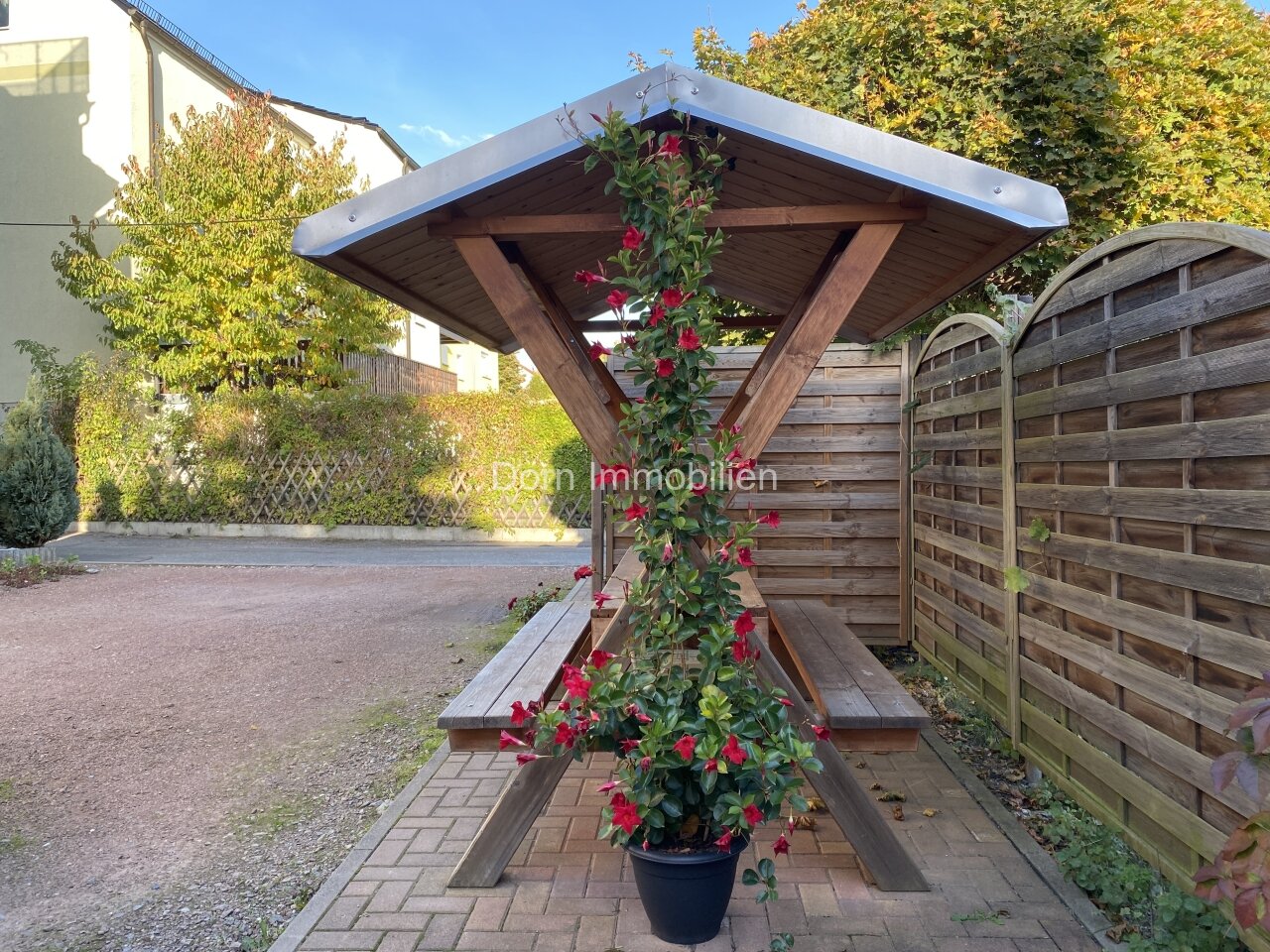 VERMIETET: Herrliche Maisonette mit Kaminofen in Oberhohndorf