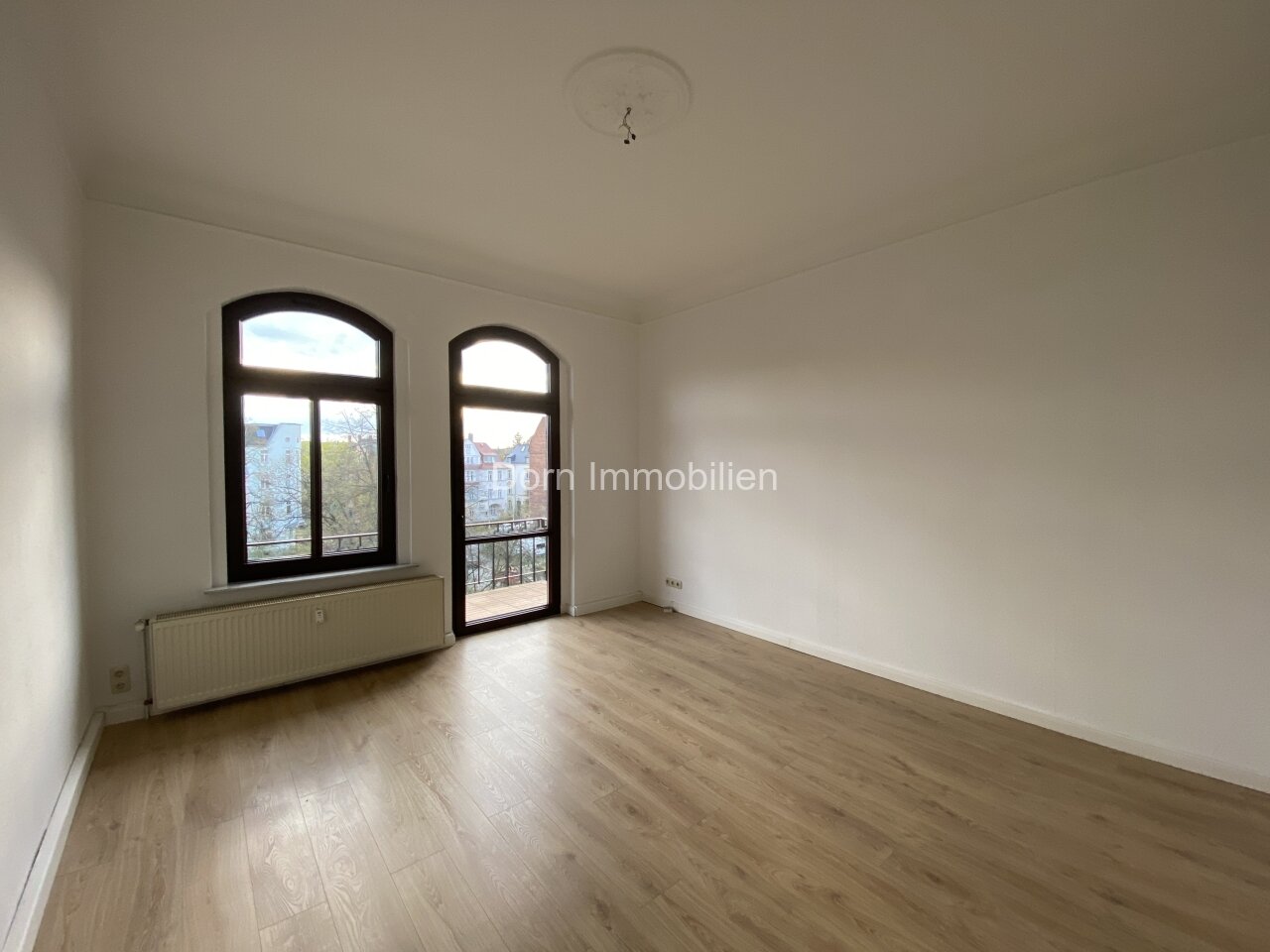 VERMIETET+++ Frisch renovierte 4 Raumwohnung mit neuer EBK - neue Aufteilung mit Wohnküche +++