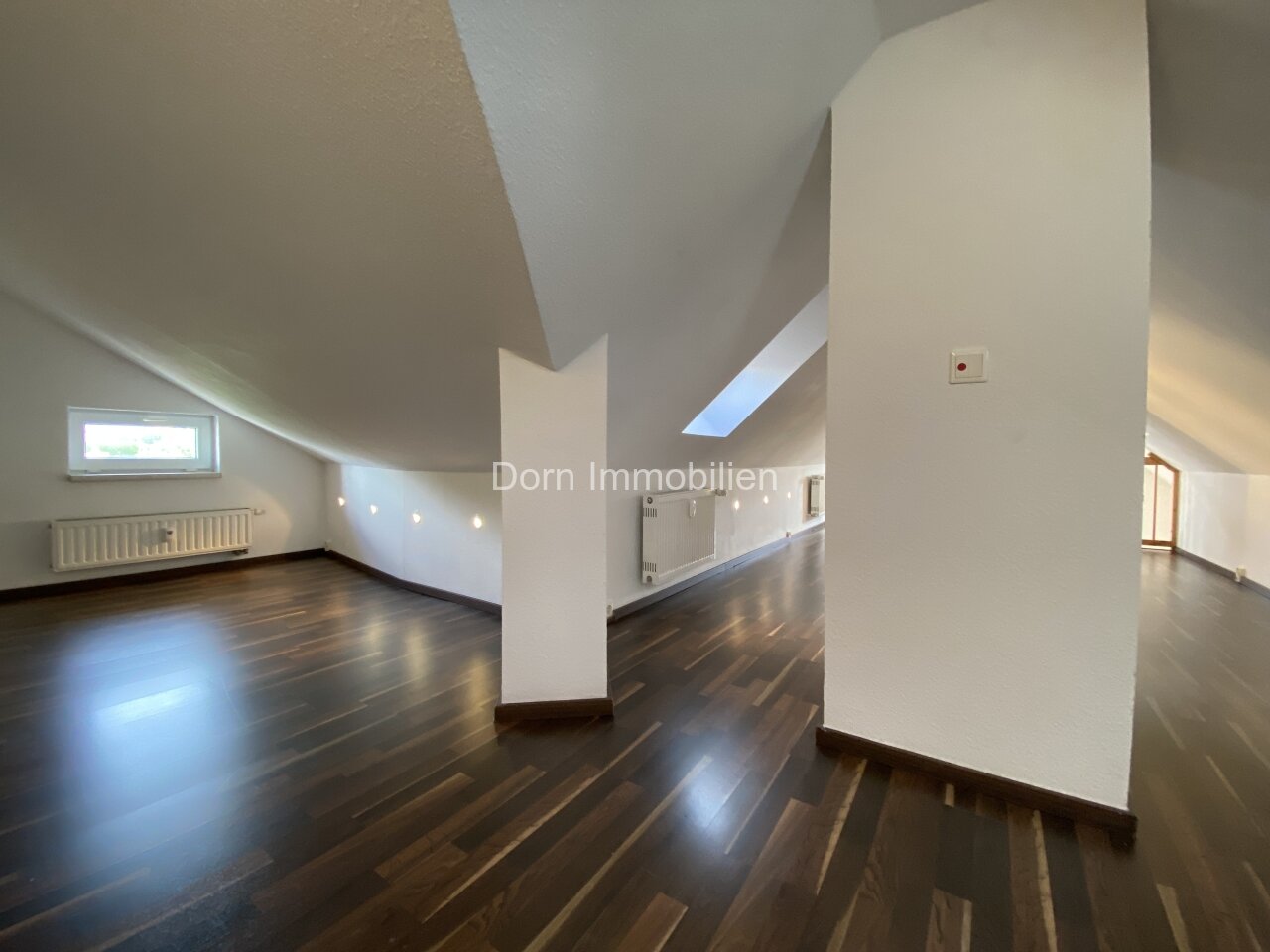 WIEDER VERMIETET: Traumhafte Maisonette mit EBK in Lichtentanne zur Vermietung