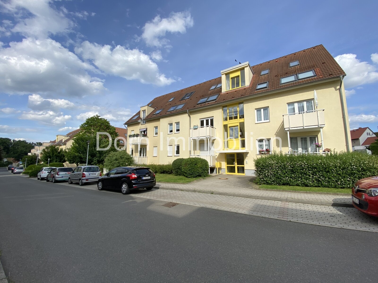 Kapitalanlage: Top Zustand WE mit Balkon, EBK und TG Stellplatz im Landkreis Zwickau im Verkauf