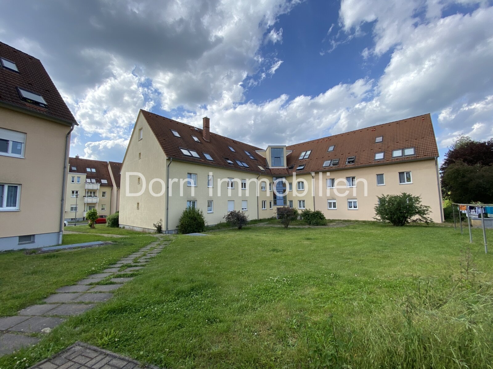 Kapitalanlage: Top Zustand WE mit Balkon, EBK und TG Stellplatz im Landkreis Zwickau im Verkauf