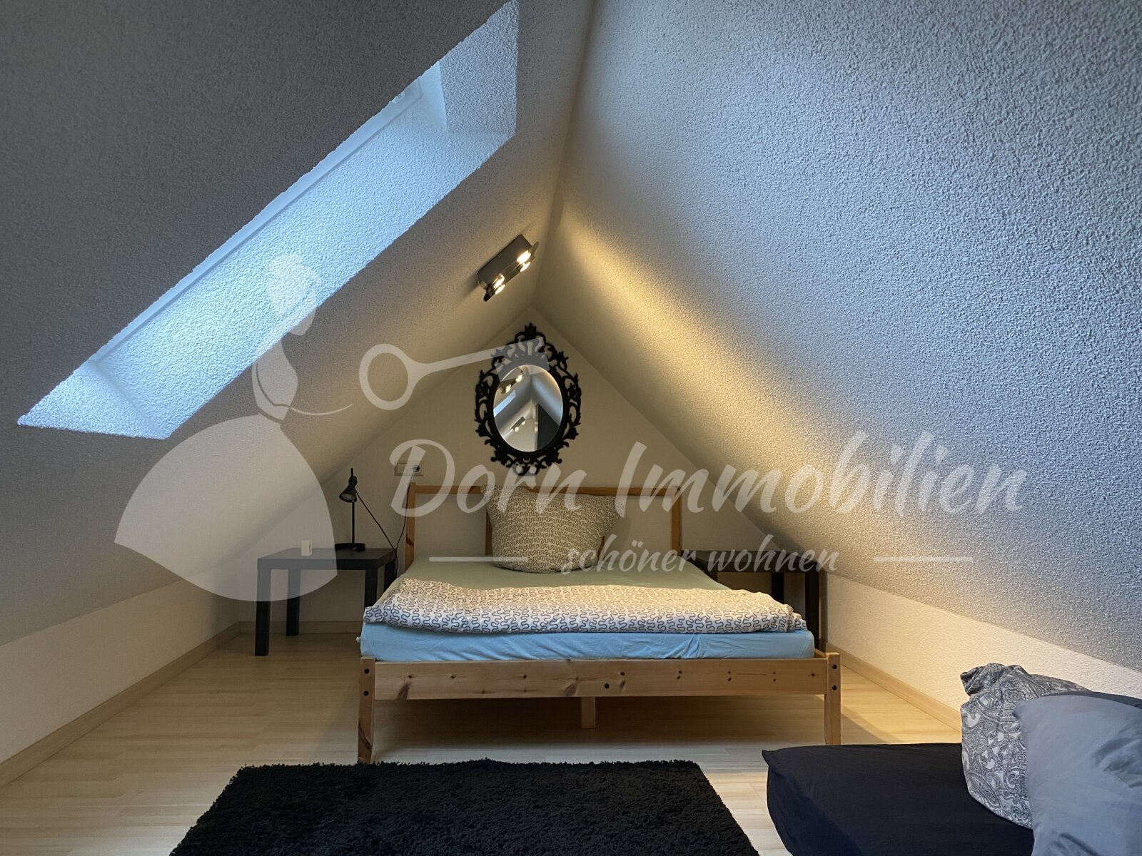 Vermarktungsstart ab 21.11.2025: Eigennutzung oder Kapitalanlage: Reihenmittelhaus in Meerane im Verkauf