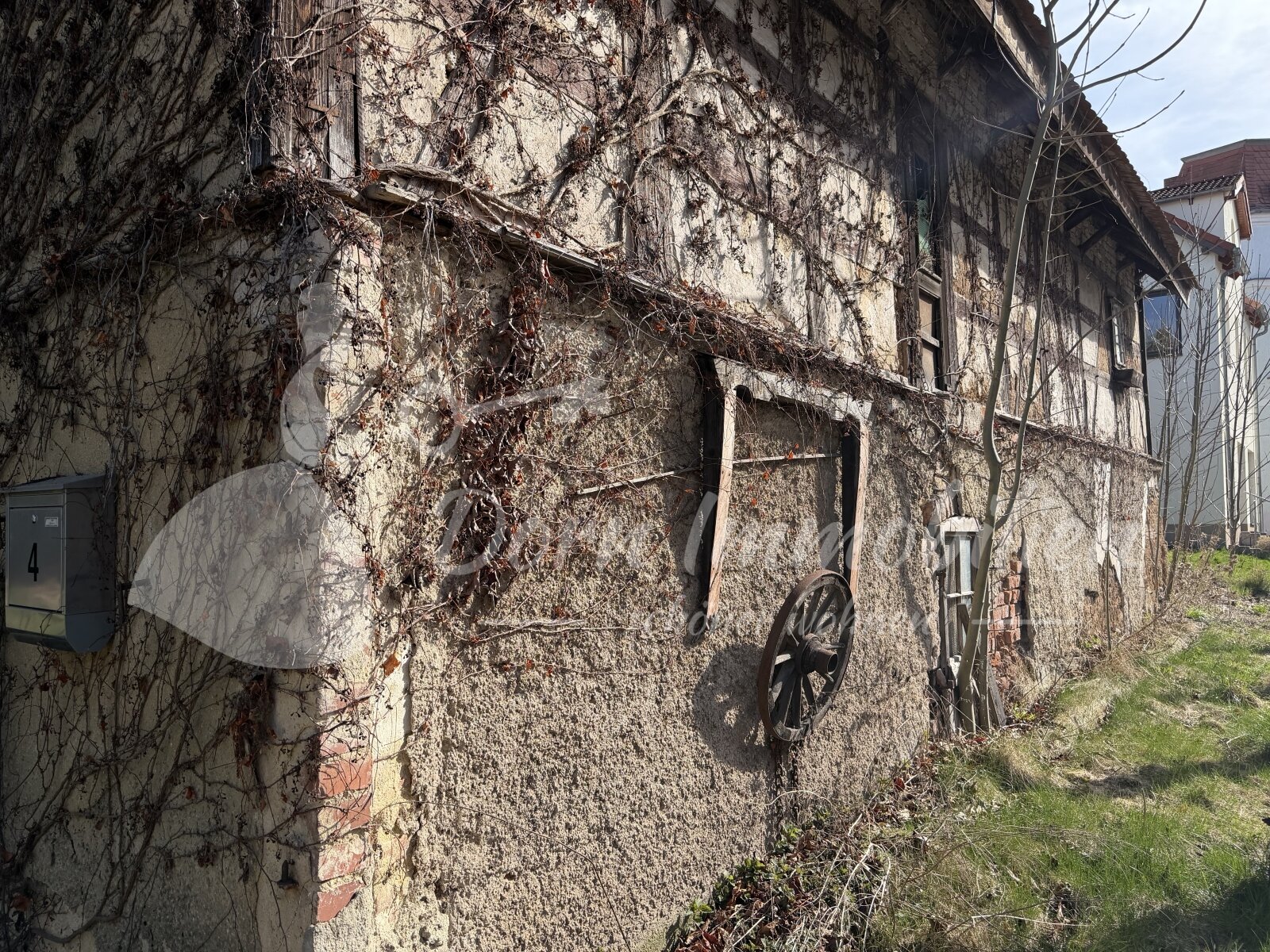 Die besondere Immobilie – lesen Sie die Beschreibung! – Haus im Zwickauer Umland im Verkauf