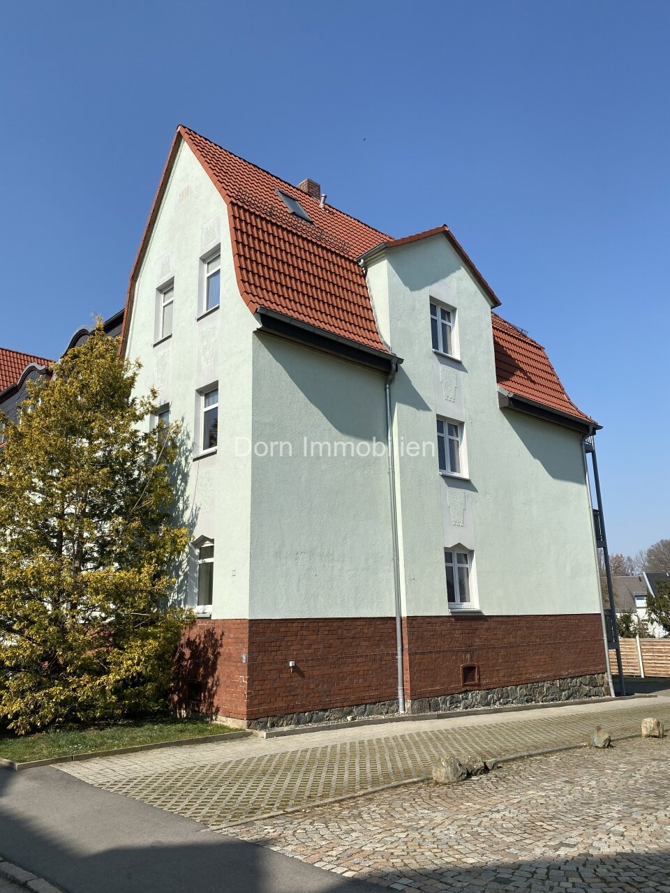 MFH top saniert, ruhige Lage im LK Zwickau im Verkauf