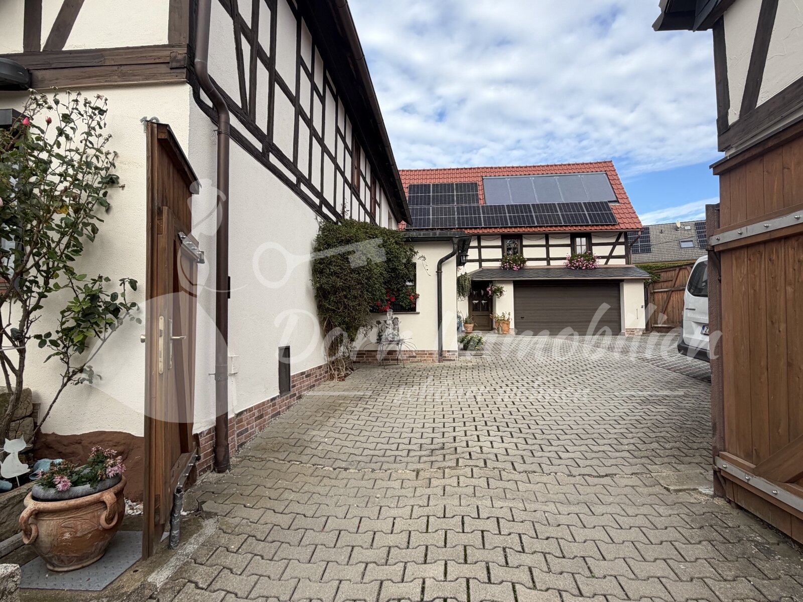 NEU Vermarktung in Vorbereitung - Liebevoll sanierter 4 Seitenhof - Zwickau Lichtentanne im Verkauf