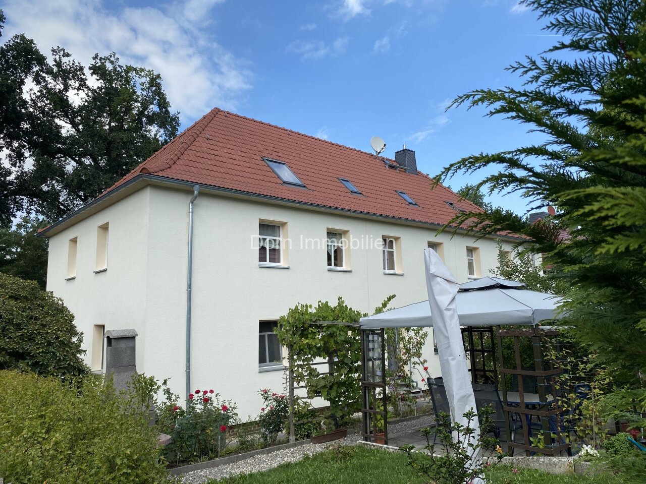 Hausansicht Gartenseite Hausansicht Gartenseite