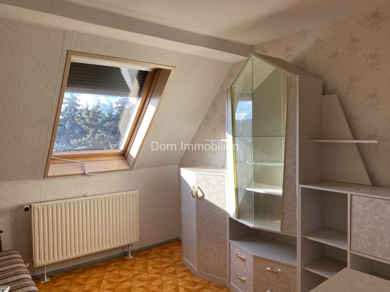 Zimmer im Dachboden Zimmer im Dachboden
