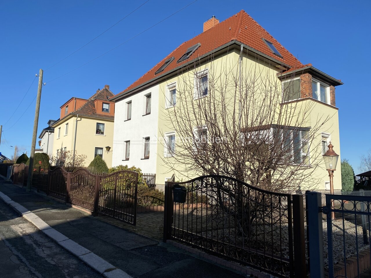 Hausansicht Seite Hausansicht Seite