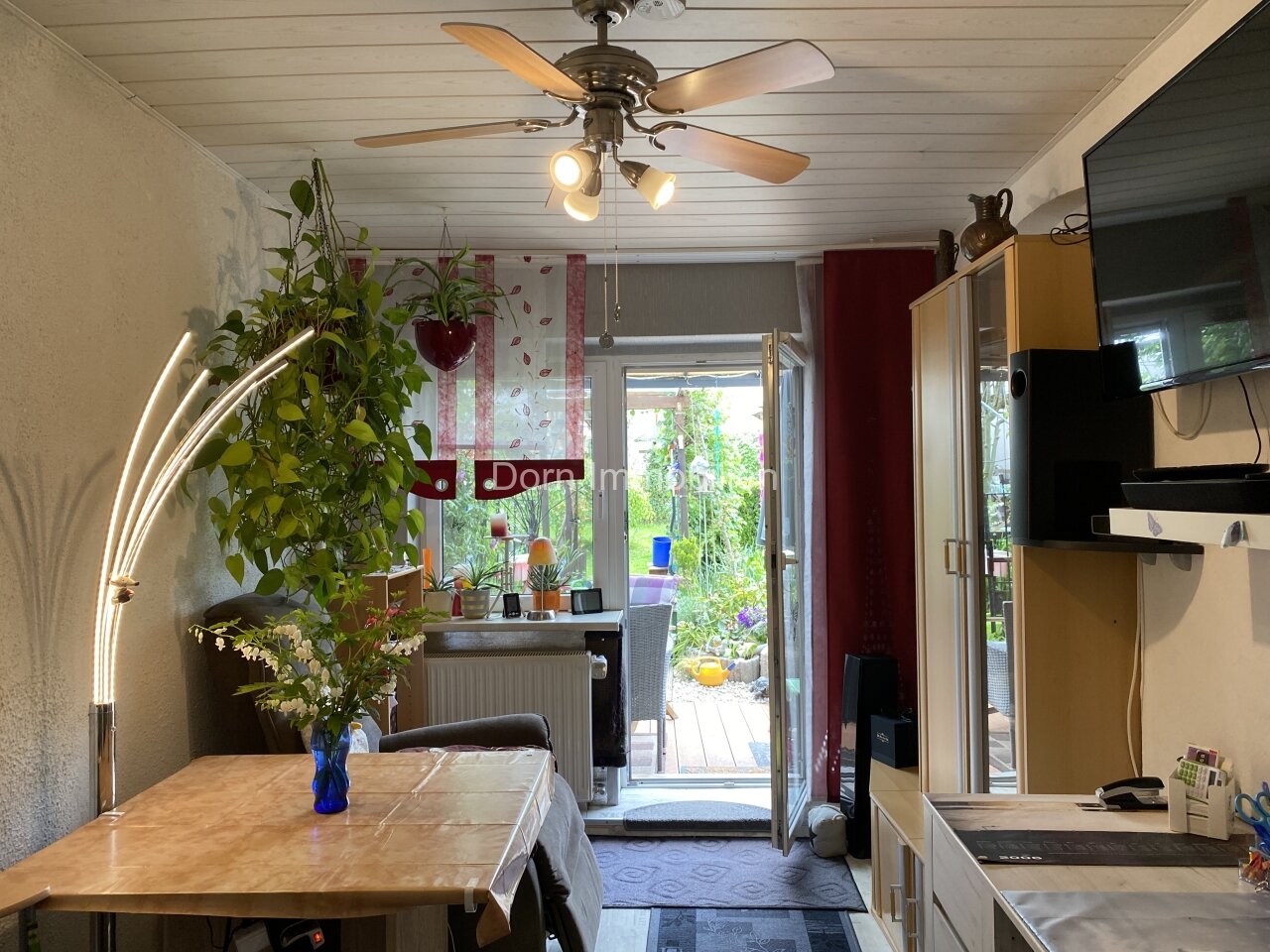 derzeit als Wohnzimmer genutzt (Esszimmer) derzeit als Wohnzimmer genutzt (Esszimmer)