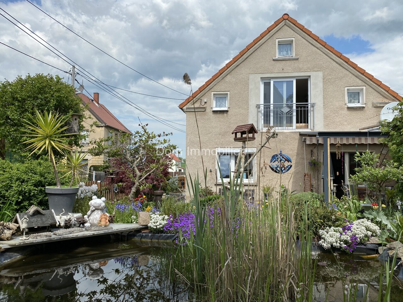 Ansicht Haus und Garten