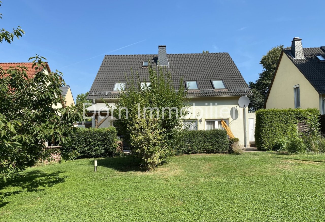 Hausansicht Gartenseite Hausansicht Gartenseite