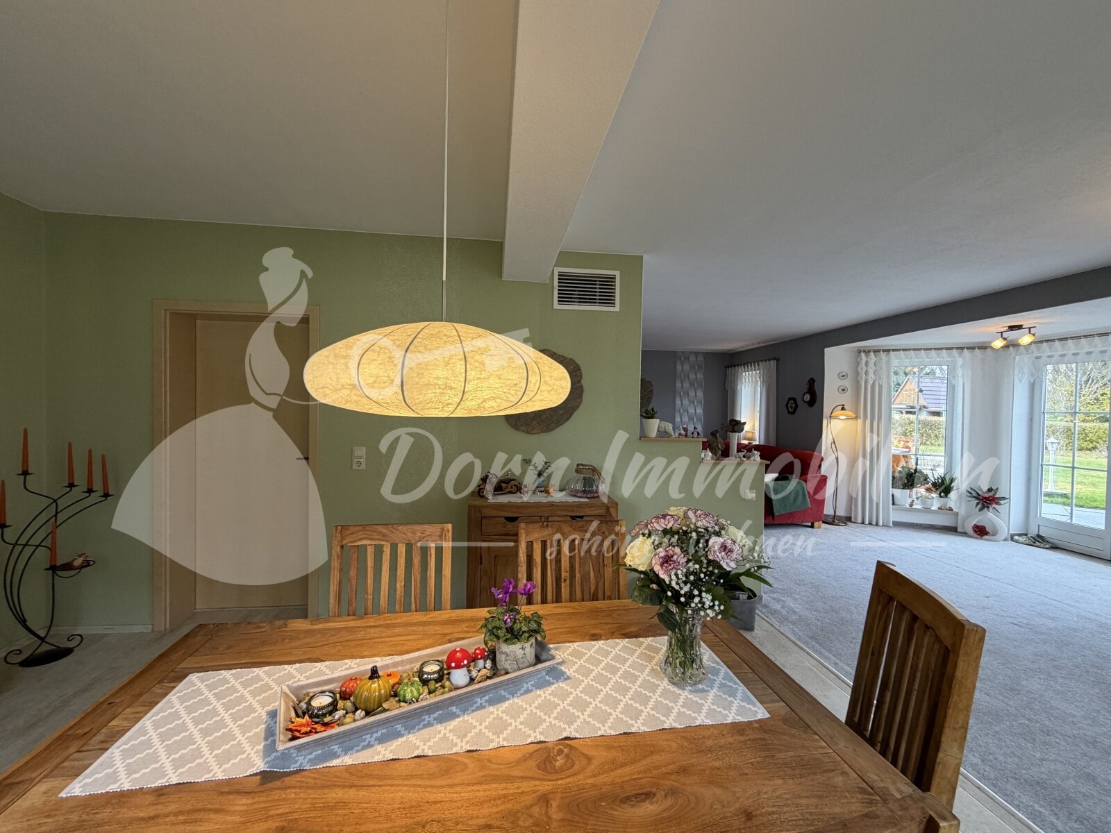 Essbereich im Wohnzimmer Essbereich im Wohnzimmer